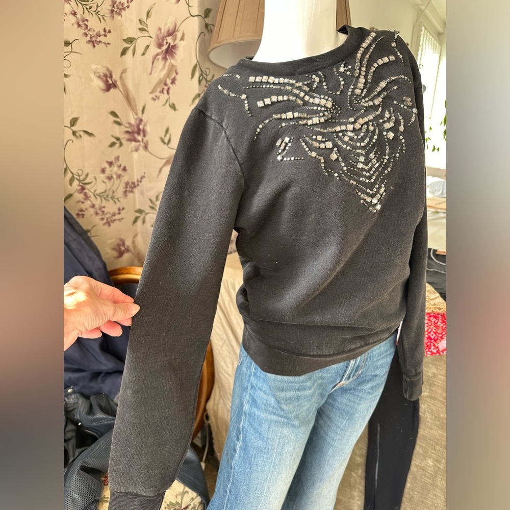 Sweatshirt embellished crystals Size Small New not worn Cotton